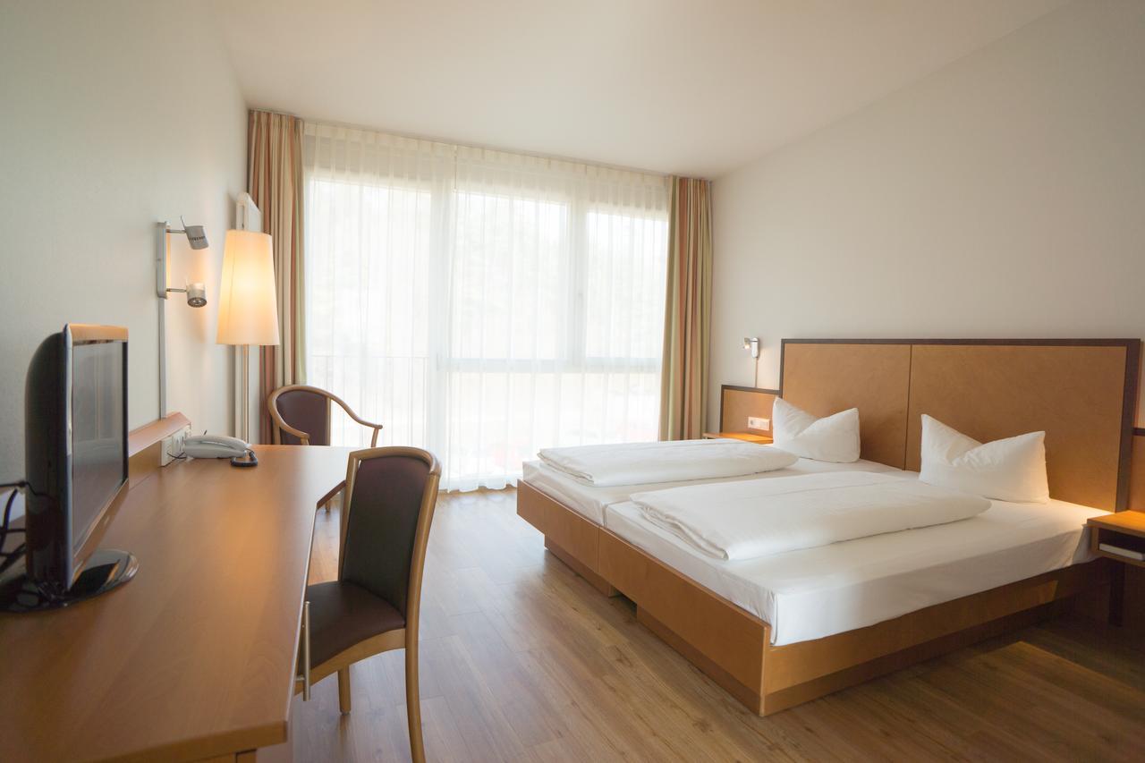 Hotel Hegau Ost Engen Exteriör bild